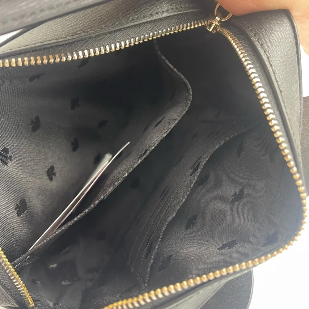 kate spade disney x kate spade new york other minnie mouse camera bag
NWT - Picture 9 of 16